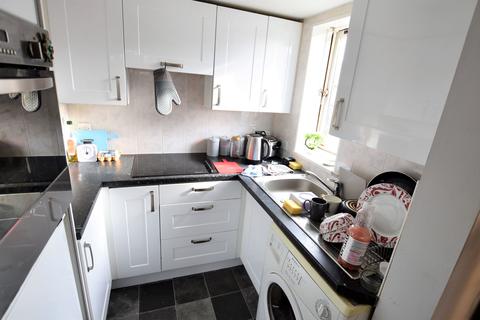 80 Deerhurst Close, Feltham, TW13 7HT