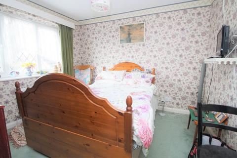 8 Hatcher Close, Burnham-on-sea, TA8 1JR