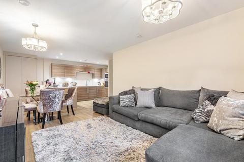Flat 20, Watton Point Ellerton Road, Surbiton, KT6 7BQ