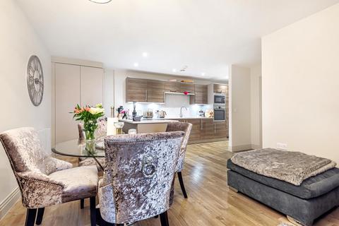 Flat 20, Watton Point Ellerton Road, Surbiton, KT6 7BQ