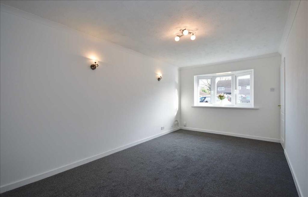 Lounge/Dining Area
