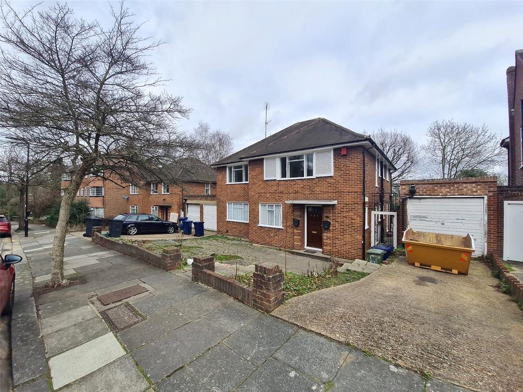 Chatsworth Road, Ealing, London, W5 2 bed £2,400 pcm (£554 pw)