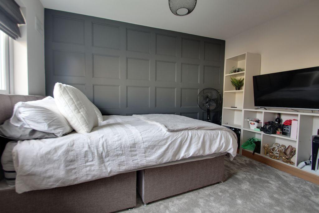 Bedroom 2 (Double)