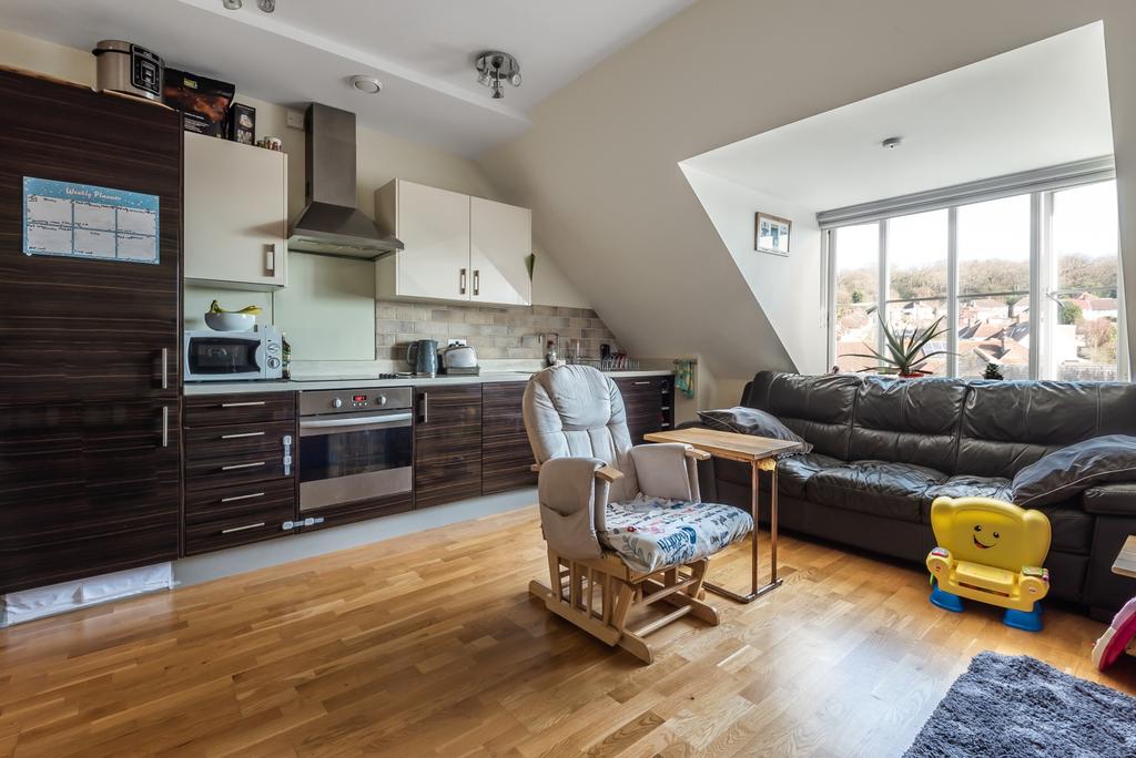 Kitchen / Reception