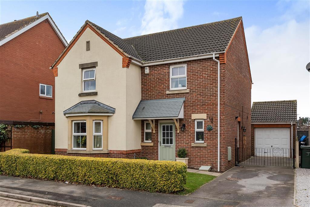 Thompson Close, Osgodby, Selby, YO8 5ZX 4 bed detached house £340,000