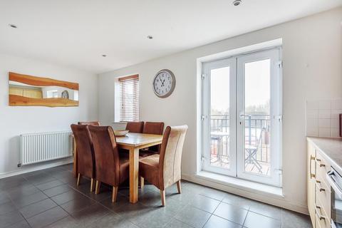 39 Appleton Drive, Basingstoke, RG24 9RW