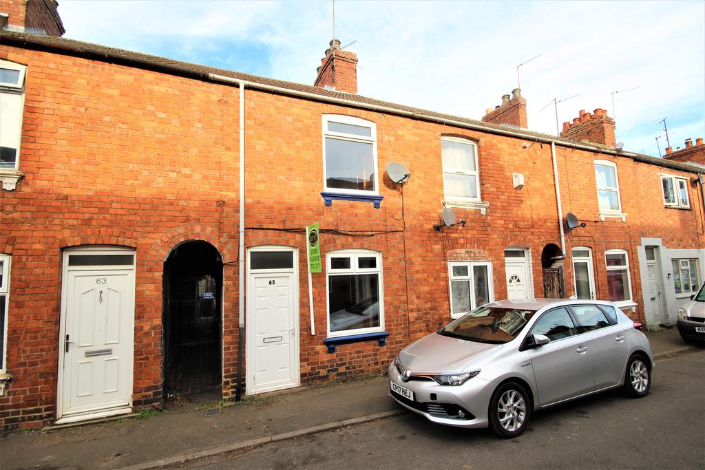 Wood Street, Kettering NN16 2 bed terraced house £150,000