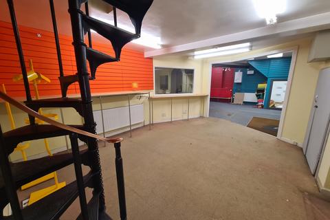 Property to rent - Manchester Road, Stockport, SK4 1NL