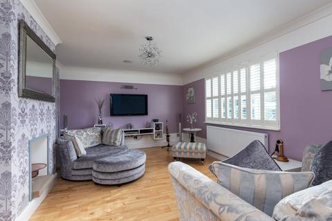 15 Teynham Green, Gillingham, ME8 6NZ