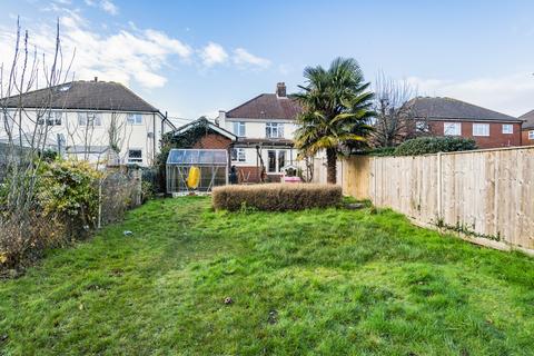 15 Beaulieu Road, Hamble, Southampton, SO31 4JL