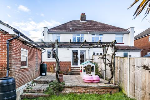 15 Beaulieu Road, Hamble, Southampton, SO31 4JL