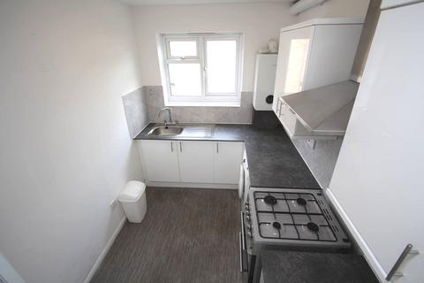 3 bedroom flat to rent, Surbiton Road, Kingston upon Thames KT1