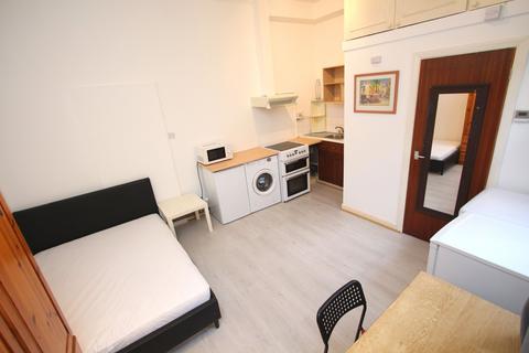 1 bedroom flat to rent - Camellia Lane, Surbiton KT5