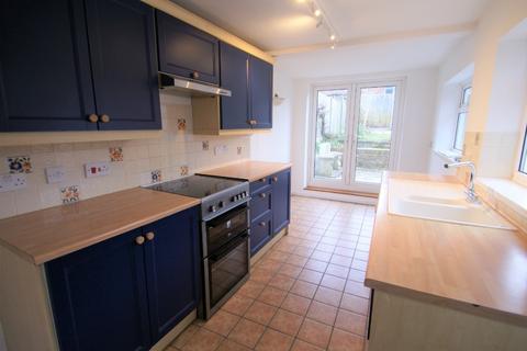 2 bedroom terraced house to rent, South Street, Andover, Andover, SP10