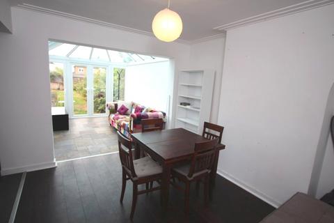 4 bedroom house to rent, Cheyne Hill, Surbiton KT5