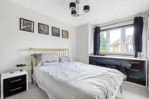 5 Dearing Close, Aylesbury, HP20 2XJ