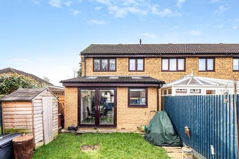 5 Dearing Close, Aylesbury, HP20 2XJ