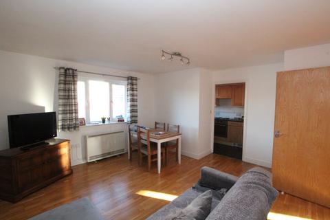 2 bedroom apartment to rent, St. Peters Street, Maidstone ME16