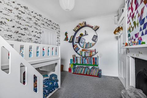 13 Hardman Road, London, SE7 7QX