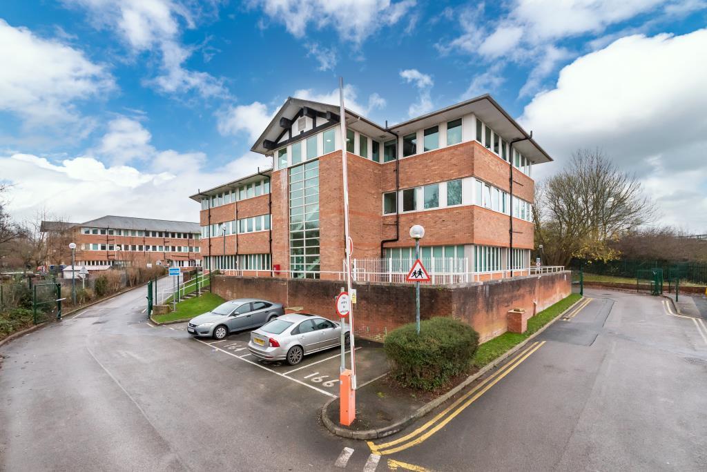 Castleview House, East Lane, Runcorn... 2 bed apartment £525 pcm (£