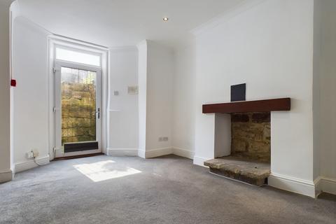 undefined, Cheltenham Mount, Harrogate, HG1