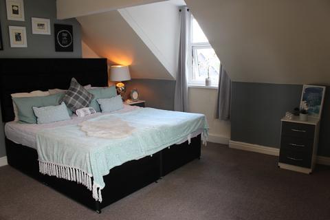 undefined, 26 Prestwood Road West