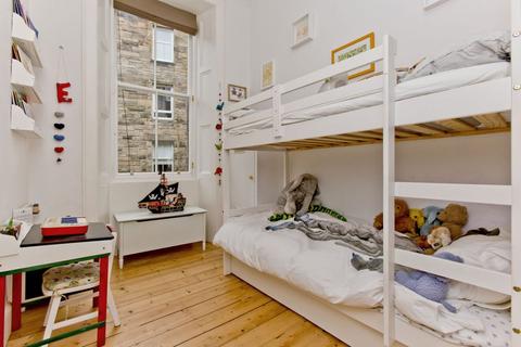 18/3 Polwarth Crescent, Edinburgh, EH11 1HW