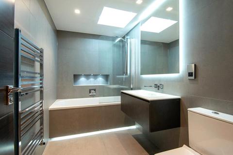 2a Willoughby Road, London, NW3 1SA