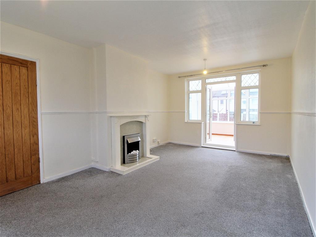 Bowness Road, Middleton, Manchester, M24 4WU 2 bed end of terrace house