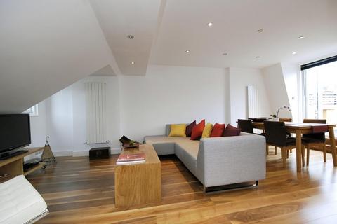 3 bedroom flat to rent, Linden Gardens, London, W2