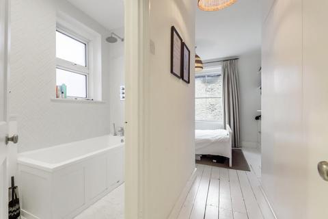 1 bedroom flat for sale, Mablethorpe Road, Fulham