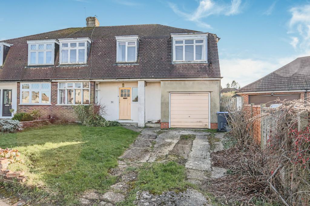 Thornton Crescent, Old Coulsdon 5 bed semidetached house £535,000