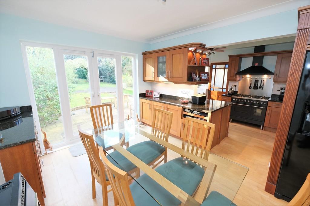 Hillview Road, Orpington 5 bed detached house £1,150,000