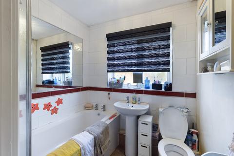 2 bedroom ground floor flat for sale - Aldenham Road, Guisborough