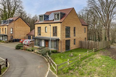 1 Tickners Way, Coulsdon, CR5 3GG