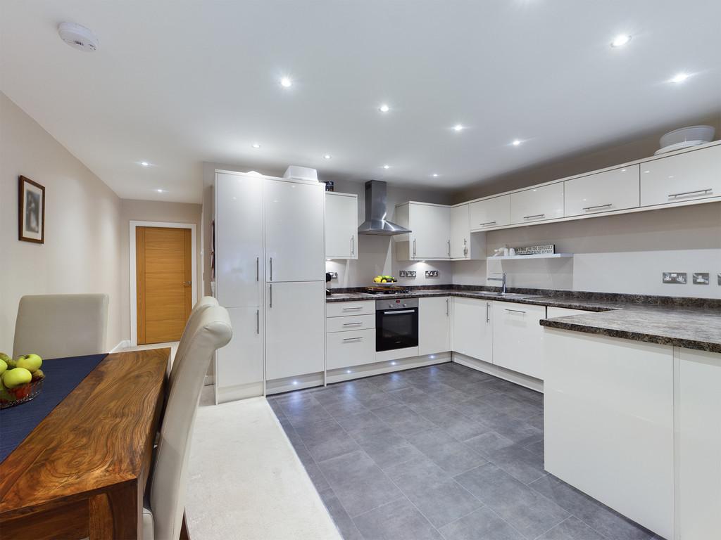 Cedar Grange, Enville Road, Kinver 1 bed apartment £750 pcm (£173 pw)