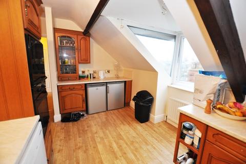 3 bedroom flat to rent, Jesmond, Newcastle Upon Tyne