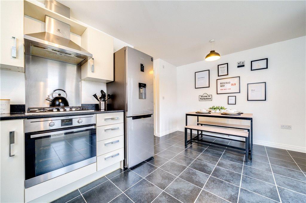 Kitchen Dining Area