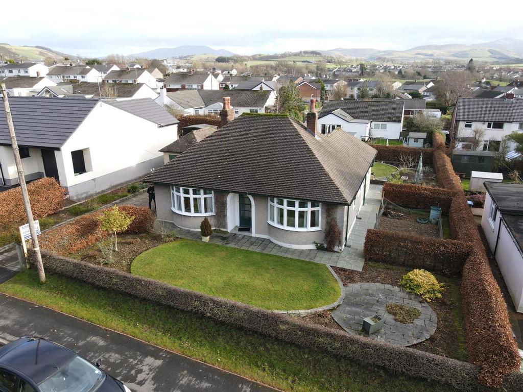 Isel Road, Cockermouth 2 bed bungalow for sale £300,000