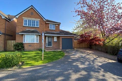 4 bedroom detached house for sale - 2 All Saints Close, Clayton West, Huddersfield, HD8 9TS