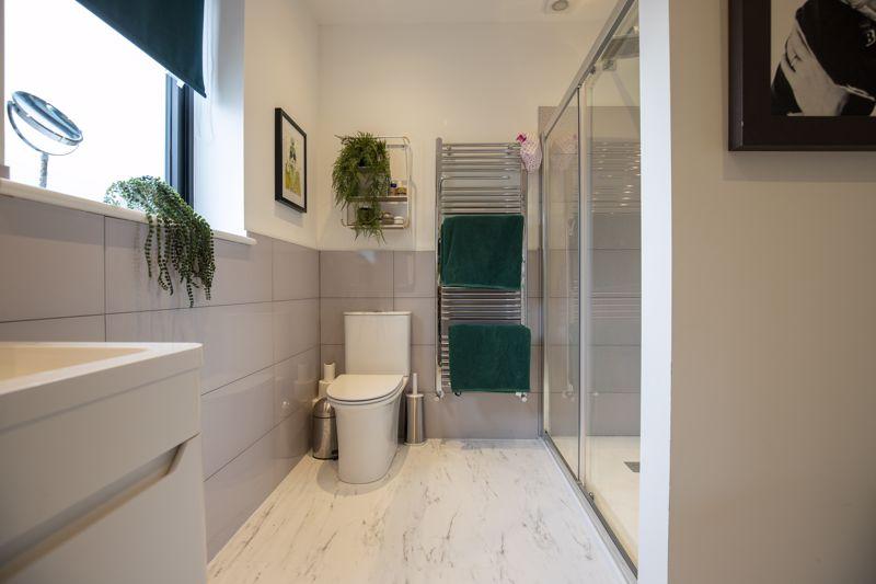 Bedroom 1 En-suite
