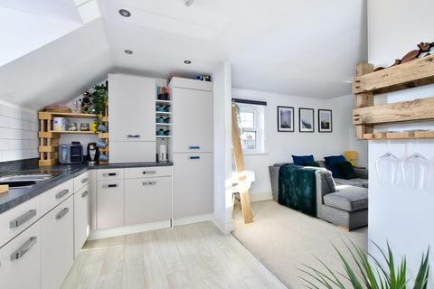 2 bedroom apartment for sale, Grange Road, Gerrards Cross SL9