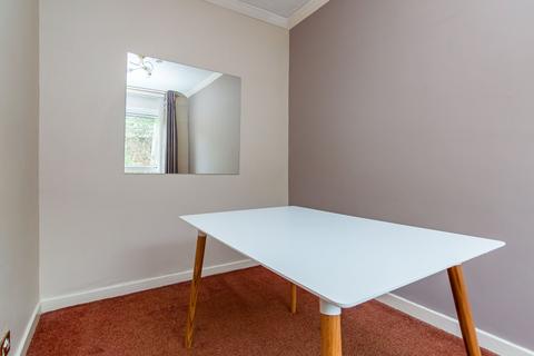 56 Curling Crescent, Glasgow, G44 4QH