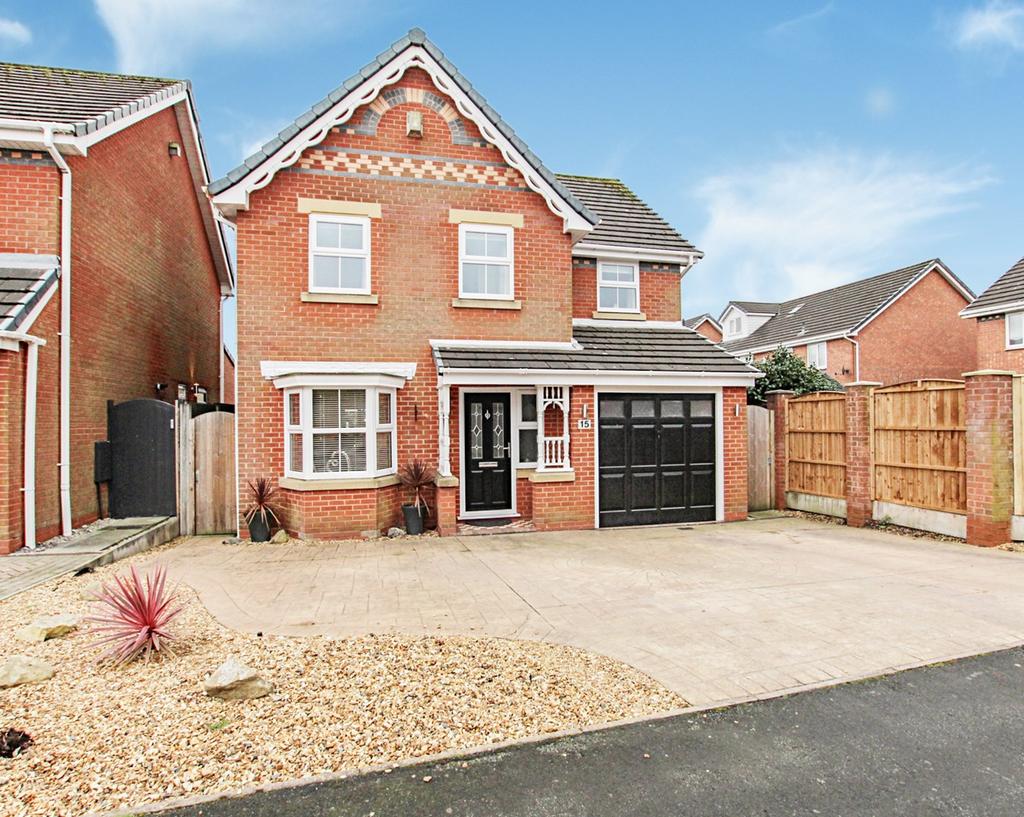 Dunsdale Drive, AshtoninMakerfield, Wigan, WN4 4 bed detached house