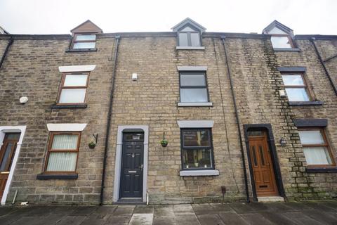 4 bedroom terraced house to rent, Halliwell Road, Smithills