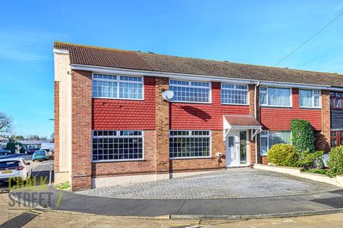 4 bedroom end of terrace house for sale - Hawkinge Way, Hornchurch, RM12