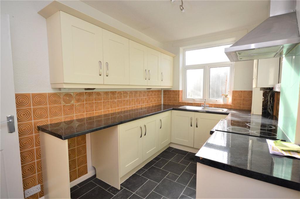 Alandale Crescent, Garforth, Leeds 3 bed semidetached house £240,000