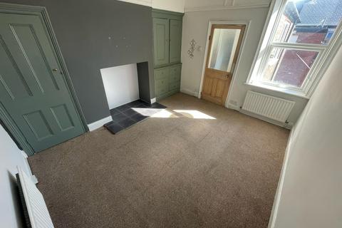 3 bedroom flat to rent, Croydon Road, Newcastle upon Tyne, NE4