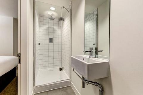 2 bedroom apartment to rent - Fulham Road, London
