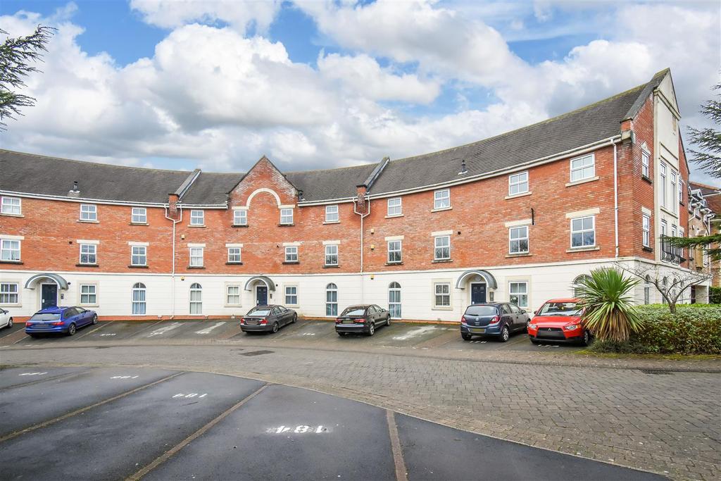 Holland House Road, WaltonLeDale, Preston 2 bed apartment £110,000